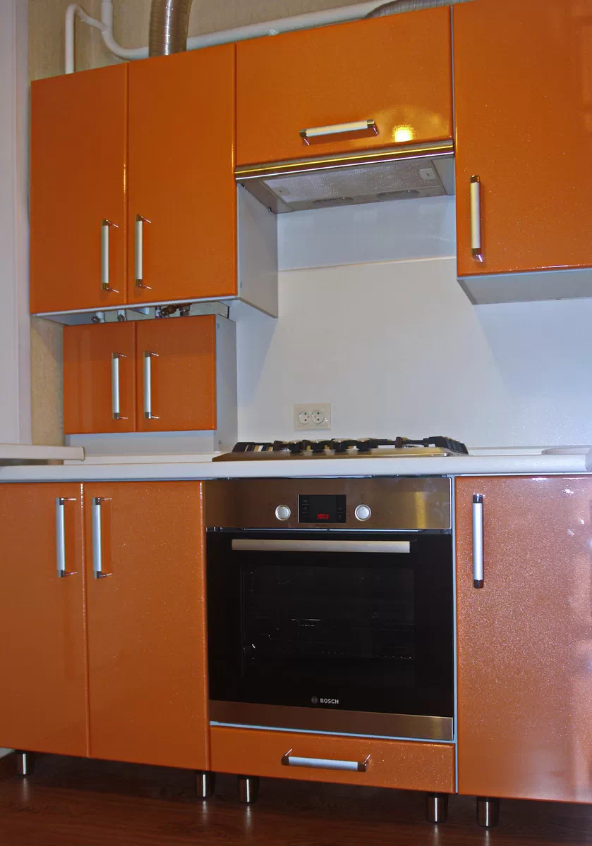 кухня оранжевый металлик 3