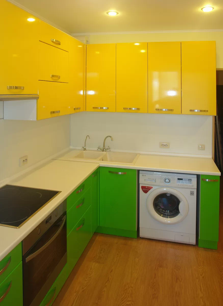 кухня жёлто зелёная 2