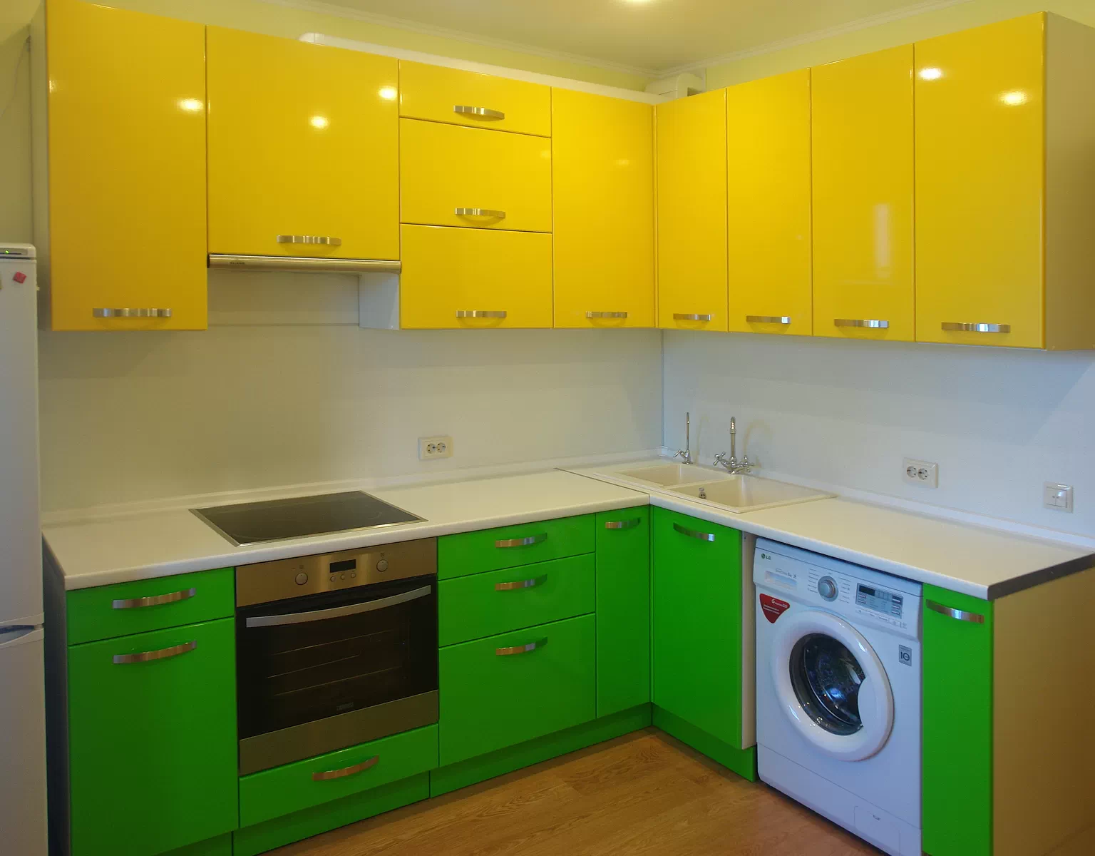 кухня жёлто зелёная 1