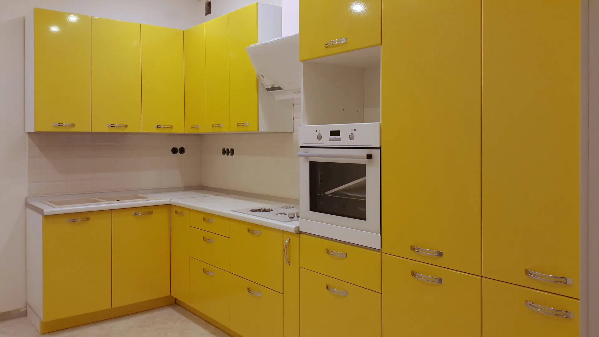 кухня жёлтый глянец 2