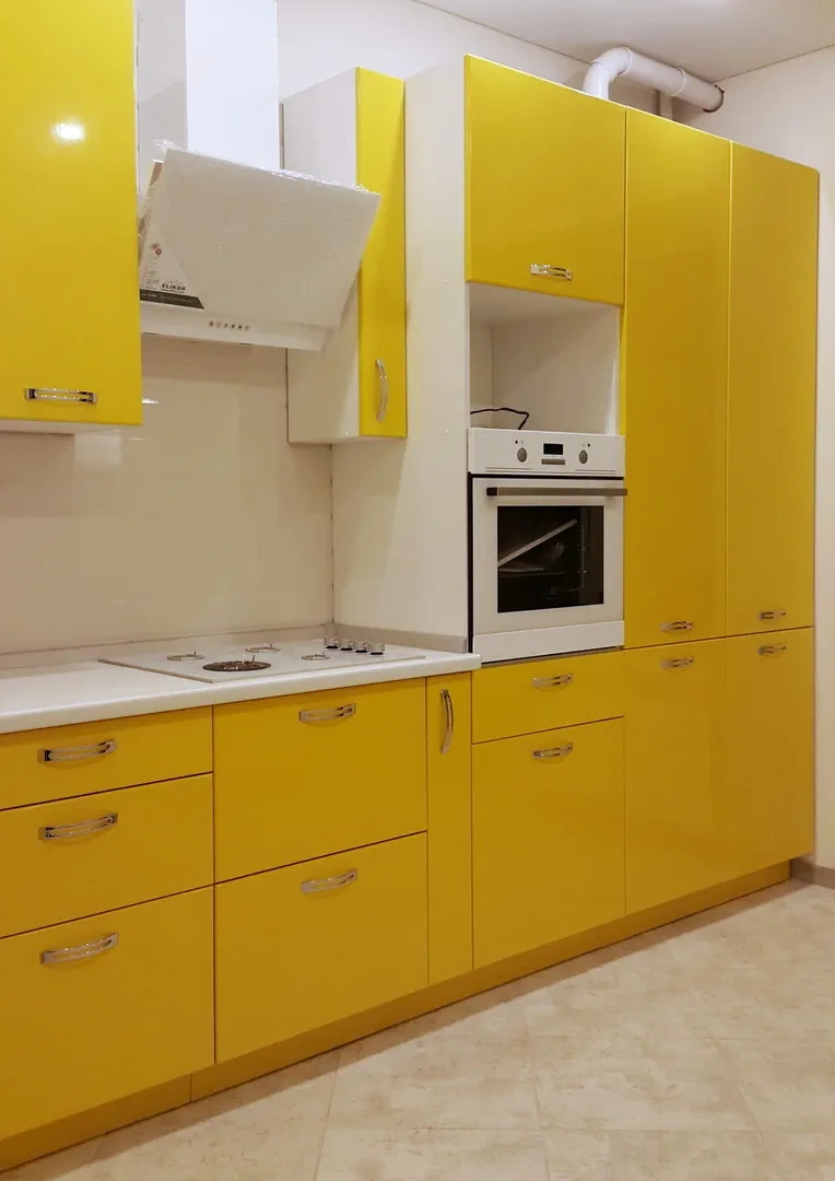кухня жёлтый глянец 1